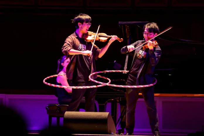 CTC-L-ENT-TWOSET-VIOLIN-01.jpg