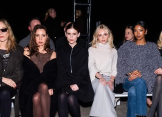 It's the New York Fashion Week debut of beloved Y2K denim brand 7 For All Mankind. There …