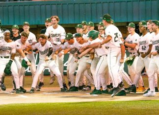 UAB Outlasts Cincinnati, 12-11, in Walk-Off Fashion
