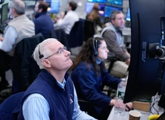 Technology stocks weigh on Canada, U.S. markets amid risk-off rotation – Toronto Star