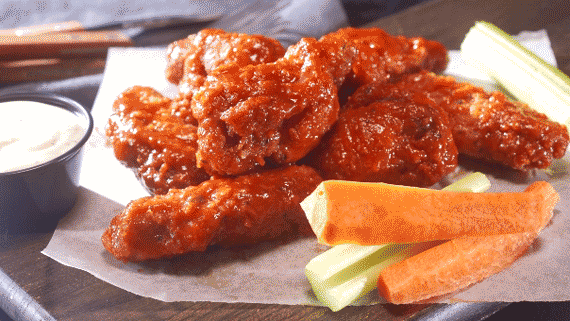 Judge dismisses Buffalo Wild Wings ‘boneless wings’ lawsuit; chefs weigh in