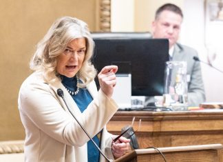 Lummis Announces Kraken Will Fund Trump Accounts For Every Wyoming Newborn In 2026