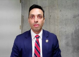 Oversight Democrat: Hillary Clinton deposition in Epstein probe a 'political clown show'