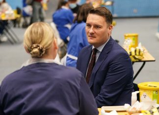 Health Secretary expands appeal for more Kent club goers to get vaccinated amid meningitis outbreak