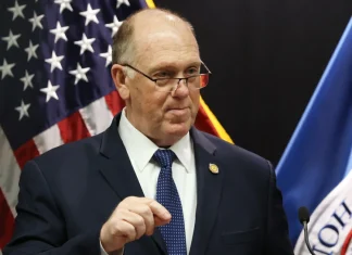 Tom Homan says ICE agents will assist at crowded airport security points amid TSA staffing shortages