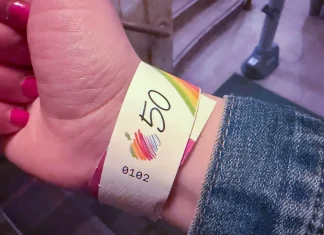 Apple Opens 50th Anniversary Festivities in Grand Central Terminal