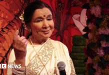 Asha Bhosle: The sound of Bollywood dies aged 92