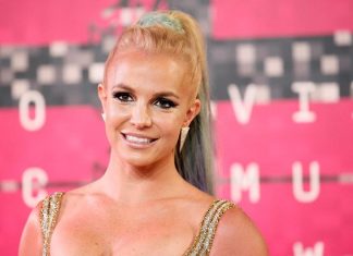 Britney Spears enters rehab after arrest on suspicion of driving under the influence