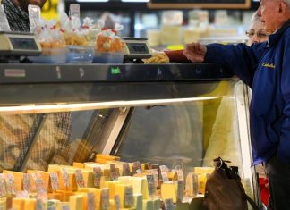 Hamilton Farmers Market rescinds threatened eviction of longtime cheesemonger