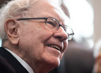 The one metric Warren Buffett says can crash the stock market just hit a dizzying new high