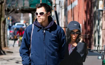 Harry Styles and Zoë Kravitz Are Engaged: Report