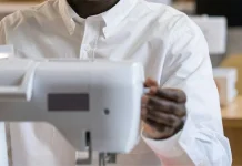 Ethiopian Fashion Creator Goes Viral For Resourceful Looks