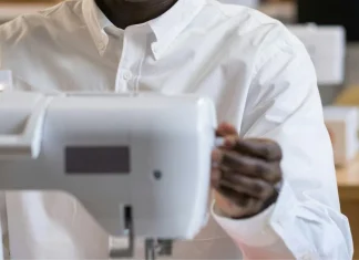 Ethiopian Fashion Creator Goes Viral For Resourceful Looks