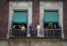 BTS greets 50k-strong crowd outside Mexico’s presidential palace