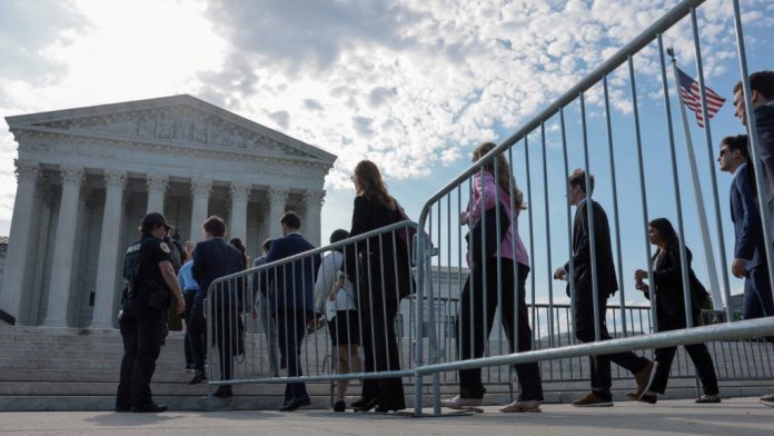 2026-05-28T142822Z_1475383175_RC2DILA75R0X_RTRMADP_3_USA-COURT-1024x576.jpg