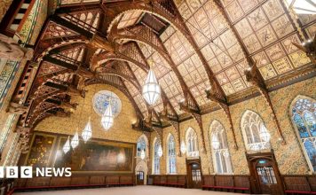 Rochdale town hall RIBA award recognises town’s ‘ambition’
