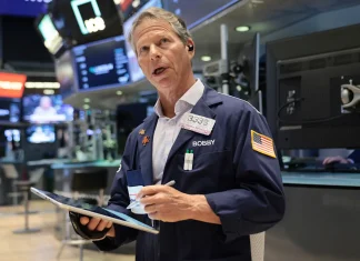 Stock market today: Dow slips, S&P 500 and Nasdaq rise on Iran peace prospects