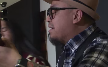 ‘Born to perform’: Filipino duo brings nostalgic music to Eagle River