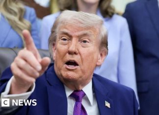 Trump says Iran ceasefire is on ‘massive life support’ – BBC