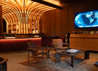 A Tribute to the Golden Age of Travel Takes Off Near Reagan Airport