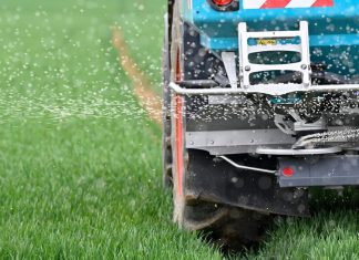 Fertilizer time bomb threatens to drive up Europe's food prices – POLITICO