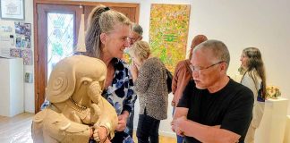 Ashland artists explore cross-cultural experiences in show just across the border in NorCal – Ashland News