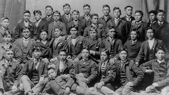 Yavapai-Apache-Languages-boarding-school.jpg