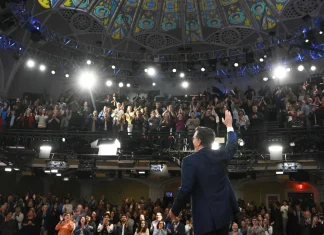 Stephen Colbert says farewell to “The Late Show”: “We were lucky enough to be here for the last 11 years”