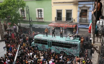 U2 Snapped Shooting Music Video on a Bus In Mexico City: Watch