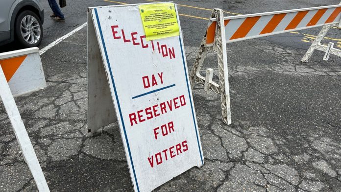 voting_sign_ME_file_0518.jpeg