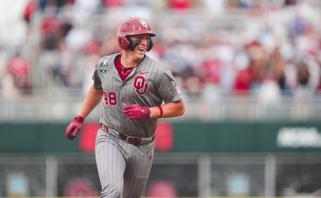 Sooners Top Tar Heels in Game One of CWS Finals