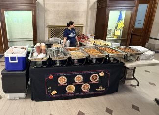 Albany adds City Hall food vendors, expands food truck hours
