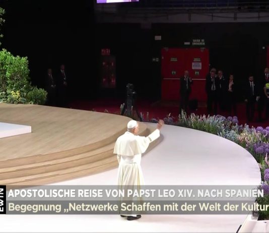 Join us live from Movistar Arena for the event “Building Networks with the World of Culture, Art, Economy and Sport”, featuring Pope Leo XIV during his Apostolic Journey to Spain. A unique occasion for dialogue and exchange between the Holy Father and representatives from the worlds of culture, art, business, economics, and sport, united in the effort to build a more just, supportive, and hope-filled society. Through testimonies and reflections, this gathering seeks to foster a culture of encounter capable of building bridges between people, generations, and nations. Subscribe to our newsletter 👉🏻 https://bit.ly/ewtnvatican Let us know where you are watching from and what your prayer requests are! Images – Vatican Media