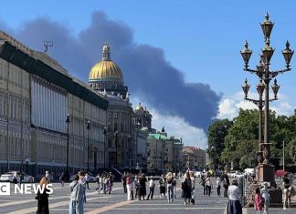 Steve Rosenberg: Lasting image of Russia’s economic forum is plume of smoke over St Petersburg