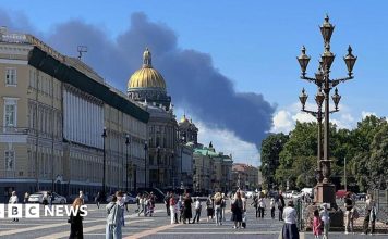 Steve Rosenberg: Lasting image of Russia’s economic forum is plume of smoke over St Petersburg