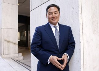 Conservative presidential power expert set to assist investigation into Trump foes