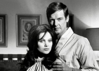 Bond girl Madeline Smith shocked by naked Warren Beatty meeting