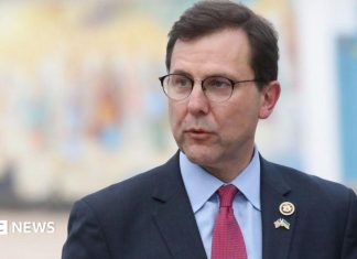 Missing congressman Tom Kean explains mysterious four-month absence