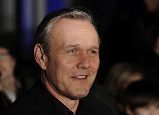 Co-stars react to death of British actor Anthony Head