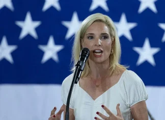 Iowa GOP Senate candidate Ashley Hinson says prolonged Iran war could become a “political liability”
