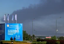 Russia says hundreds of Ukrainian drones downed as economic forum ends | Russia-Ukraine war News