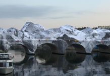 How Paris’ oldest bridge, Pont Neuf, was turned into a mountain cave