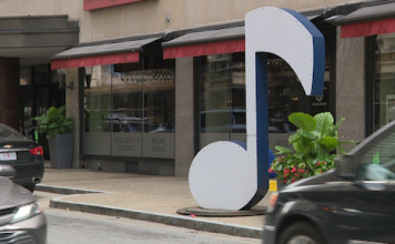 Giant musical notes are popping up around 4th Street
