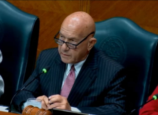 Houston Mayor John Whitmire, police chief ask Texas Rangers for independent investigation into deadly ICE shooting