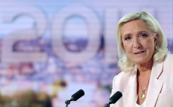 Le Pen to run for French presidency despite court-ordered monitor after embezzlement conviction