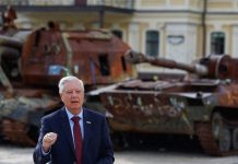 Sen. Lindsey Graham’s sudden death spurs false claims