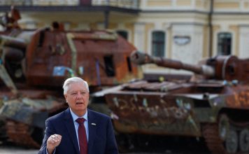 Sen. Lindsey Graham’s sudden death spurs false claims