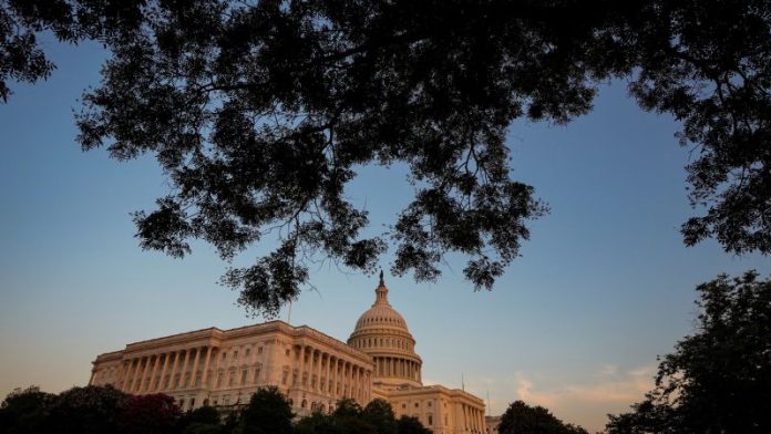 2026-07-20t212318z-3-lynxmpem6j0pi-rtroptp-4-usa-daylight-congress.jpg