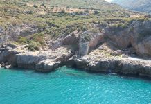Cave finds hint at shared culture between humans and Neanderthals