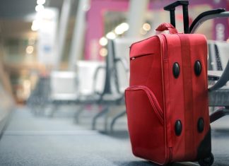 Travel agencies flooded with calls over Middle East travel warning